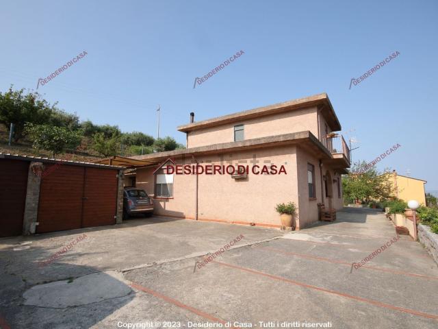 Casa in vendita a Gratteri, Sicilia