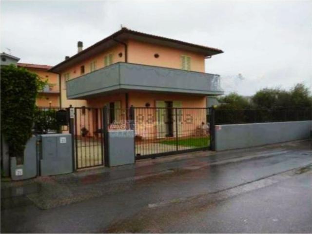 Casa in vendita a Alberghi, Uzzano E Castello