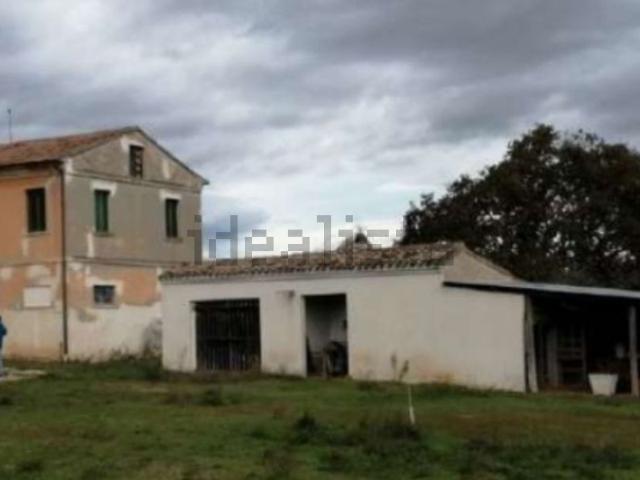 Casa in vendita a Contrada San Domenico, Marche