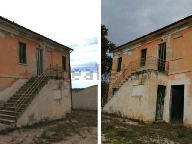 Casa in vendita a Marche, Macerata