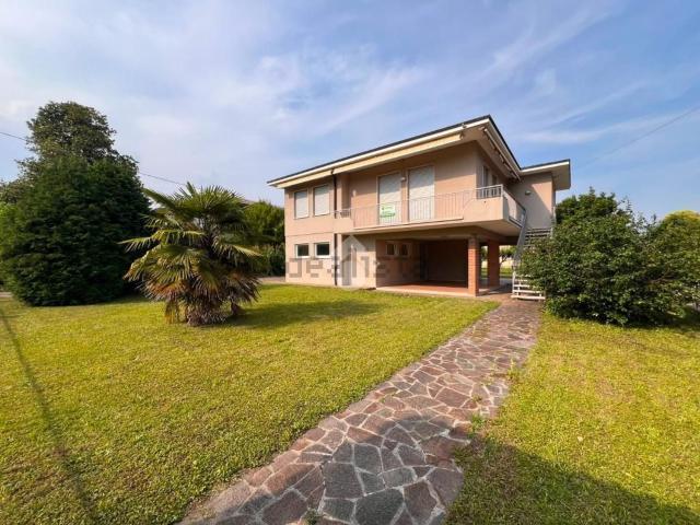 Casa in vendita a Caldogno, Veneto