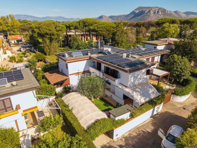 Casa in vendita a Lido Azzurro, Terracina