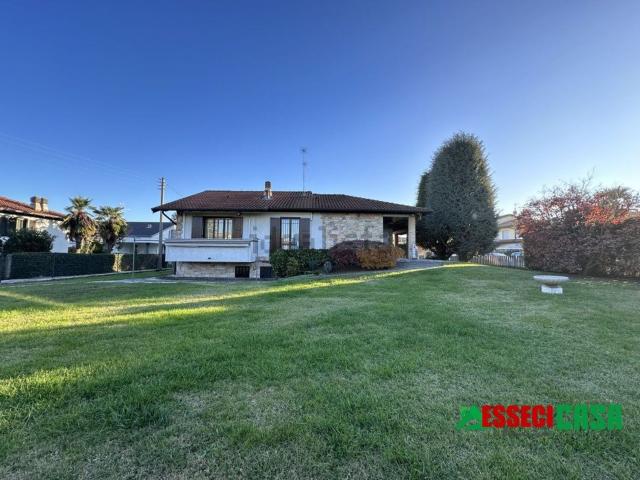 Casa in vendita a Casirate D'adda, Lombardia