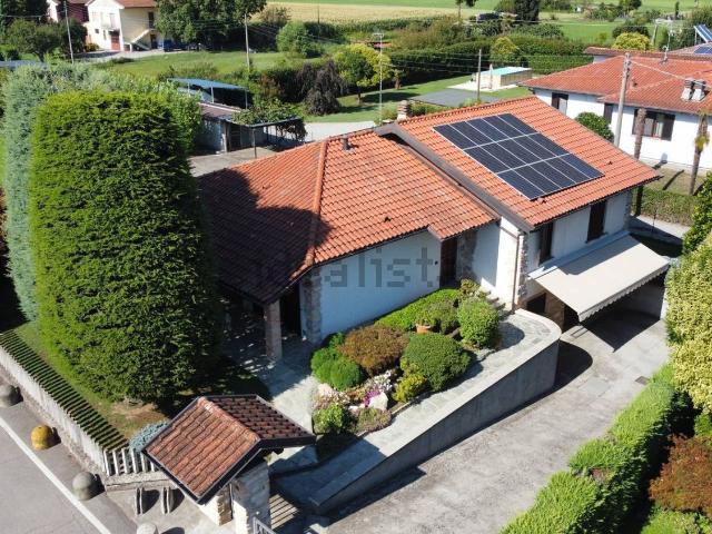 Casa in vendita a Casirate D'adda, Lombardia
