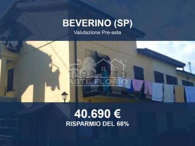 Casa in vendita a Canevolivo, San Cipriano