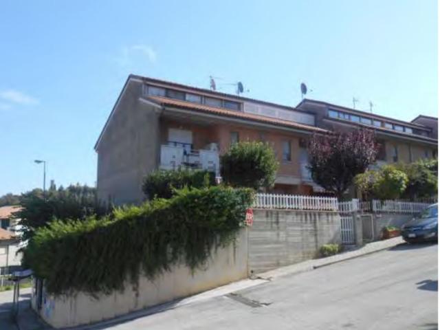 Casa in vendita a Marche, Fermo