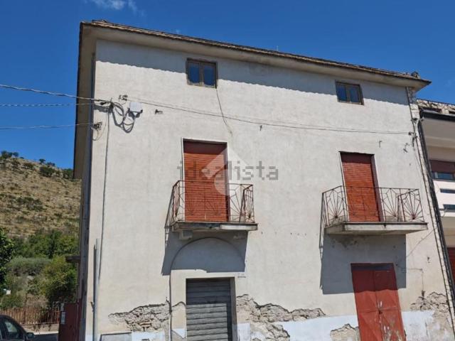 Casa in vendita a Santi Cosma E Damiano, Lazio