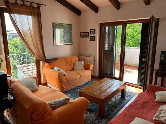 Casa in vendita a Marina di Carrara, Carrara