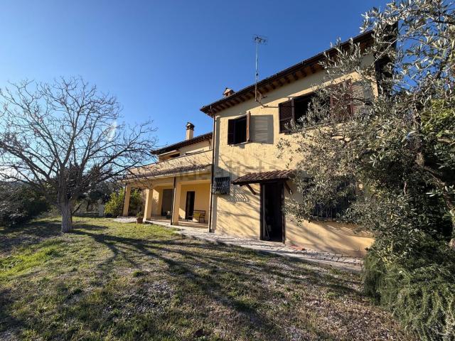 Casa in vendita a Castelnuovo Di Farfa, Lazio
