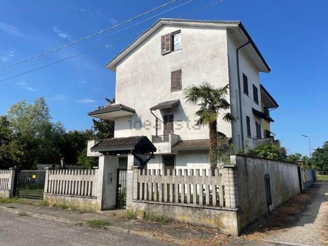 Casa in vendita a Mortara, Pavia