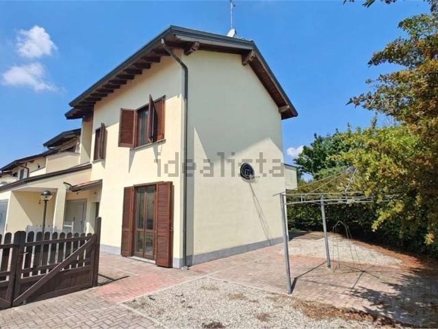 Casa in vendita a Albairate, Lombardia