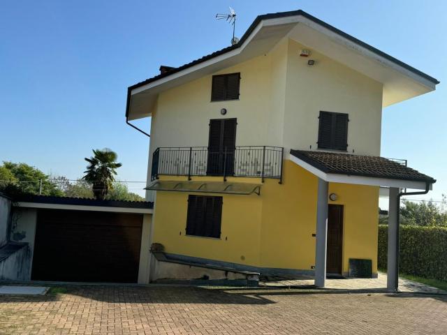 Casa in vendita a Paschero, Piemonte