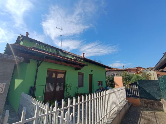Casa in vendita a Cavallirio, Novara