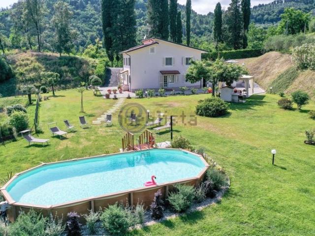 Casa in vendita a Campo, Camaiore