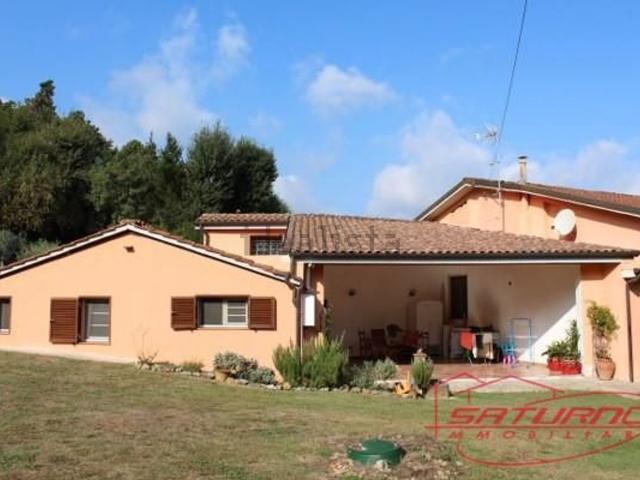 Casa in vendita a Castelvecchio di Compito, Capannori