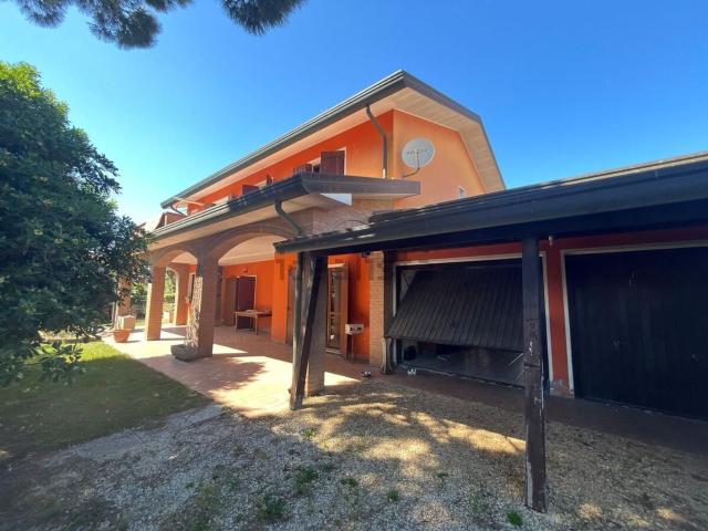 Casa in vendita a Porto Viro, Veneto