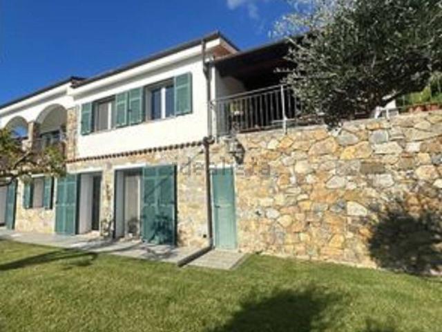 Casa in vendita a Pompeiana, Liguria