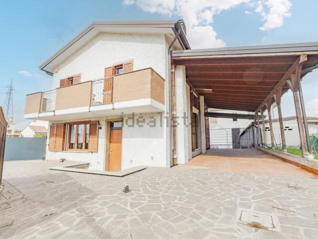 Casa in vendita a Ossago, Lombardia