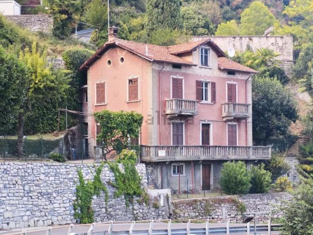 Casa in vendita a Argegno, Lombardia