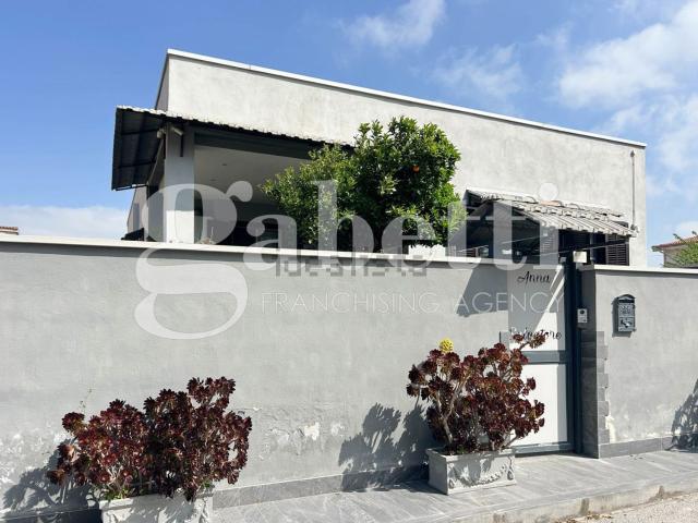 Casa in vendita a Giugliano In Campania, Campania