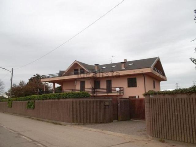 Casa in vendita a Piemonte, Novara