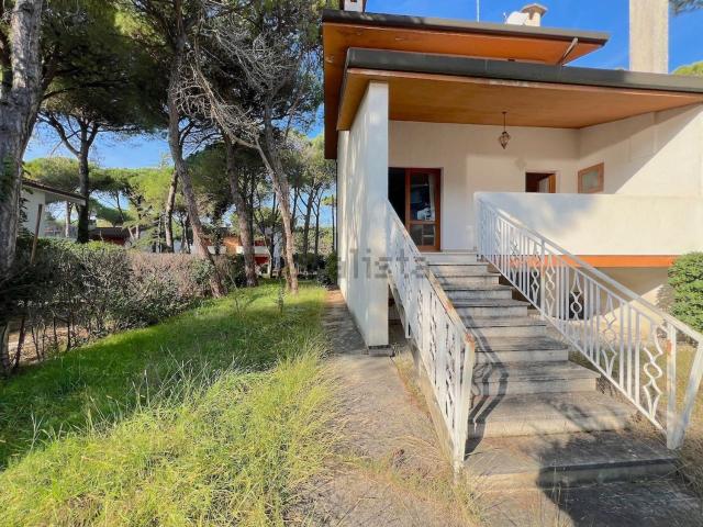 Casa in vendita a Lignano Riviera, Lignano Pineta