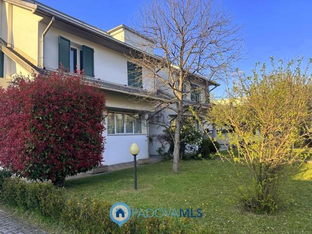 Casa in vendita a Ponte San Nicolò, Roncajette