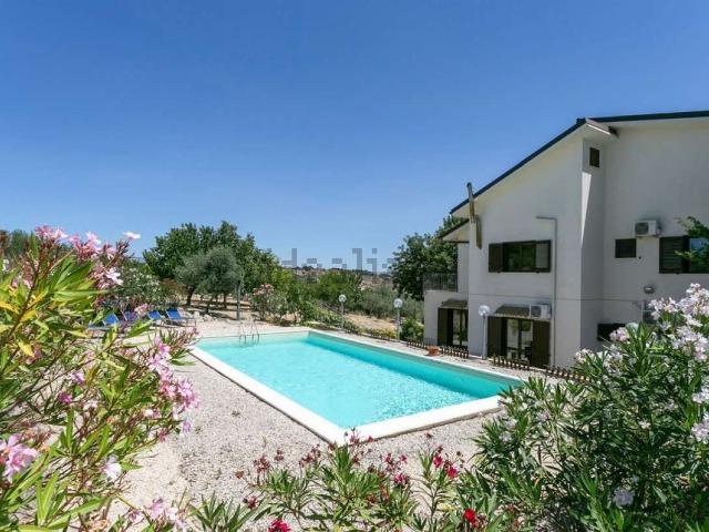 Casa in vendita a Aragona, Sicilia