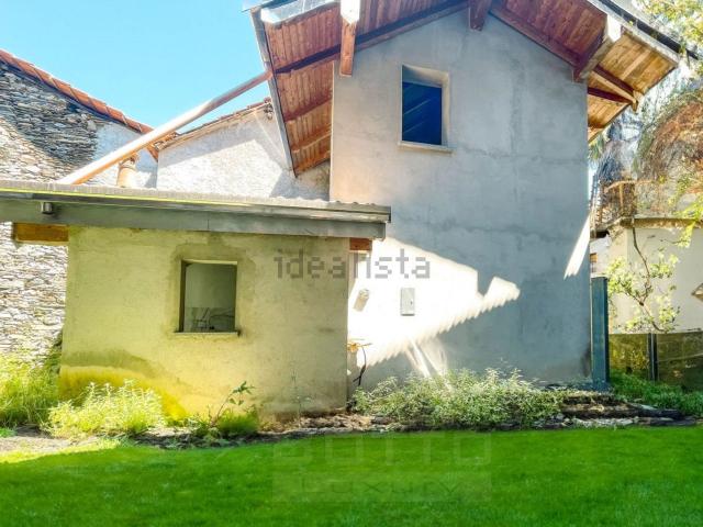Casa in vendita a Brovello-Carpugnino, Piemonte