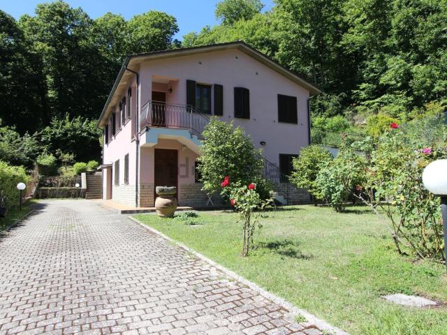 Casa in vendita a Piancastagnaio, Toscana