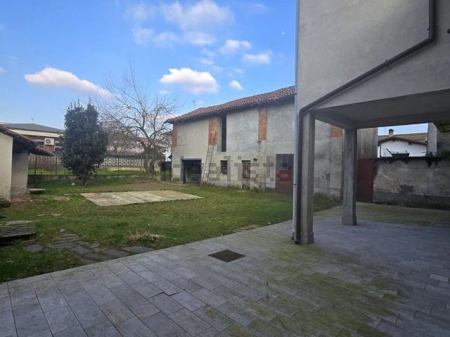 Casa in vendita a Gropello Cairoli, Lombardia