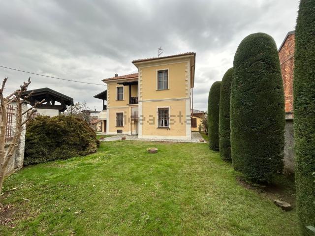 Casa in vendita a Palestro, Lombardia
