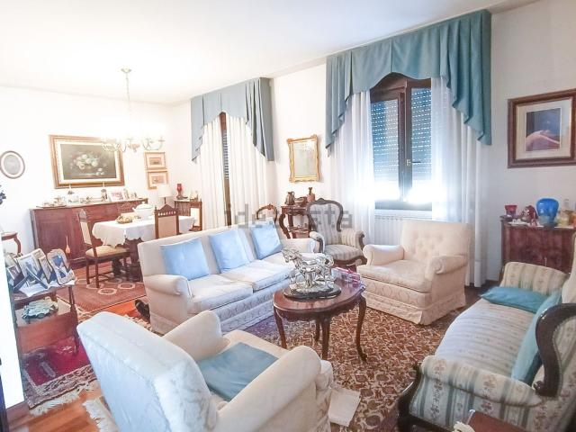 Casa in vendita a Adria, Veneto