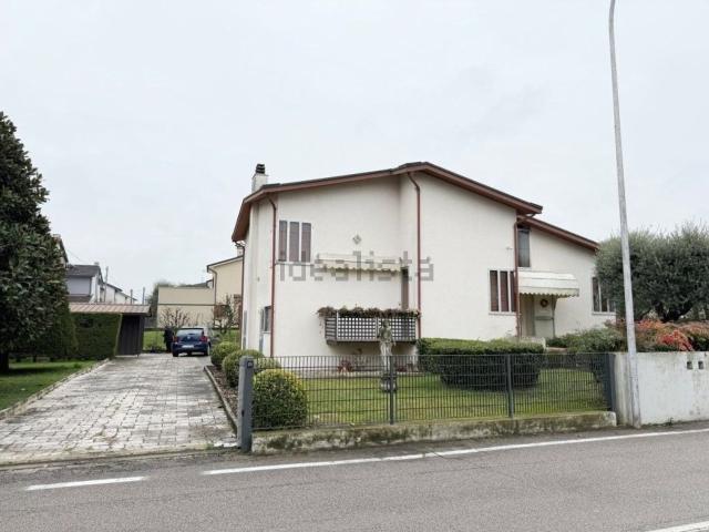 Casa in vendita a Monticello Conte Otto, Veneto
