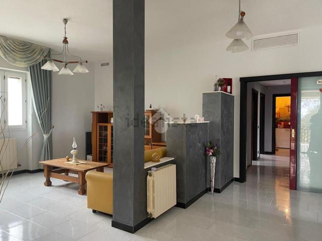 Casa in vendita a Grottaglie, Taranto