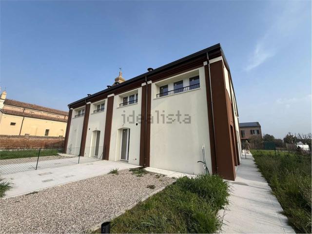 Casa in vendita a Ferrara, Reggio Emilia