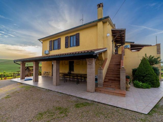 Casa in vendita a Unione di Comuni Montani Colline del Fiora, Manciano