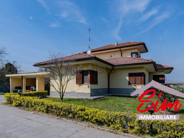 Casa in vendita a Piemonte, Novara