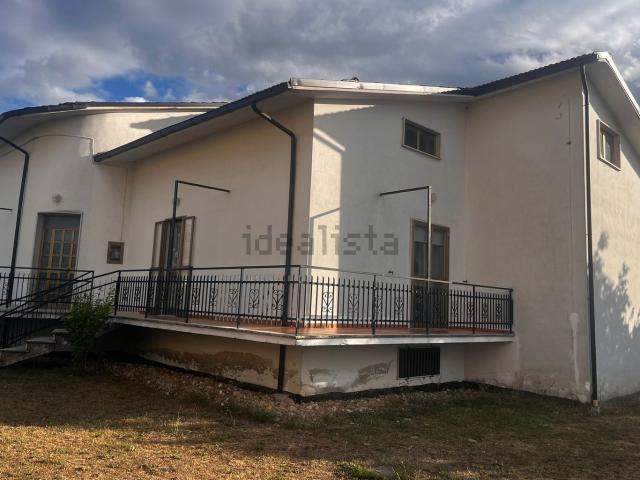 Casa in vendita a Trasacco, Abruzzo