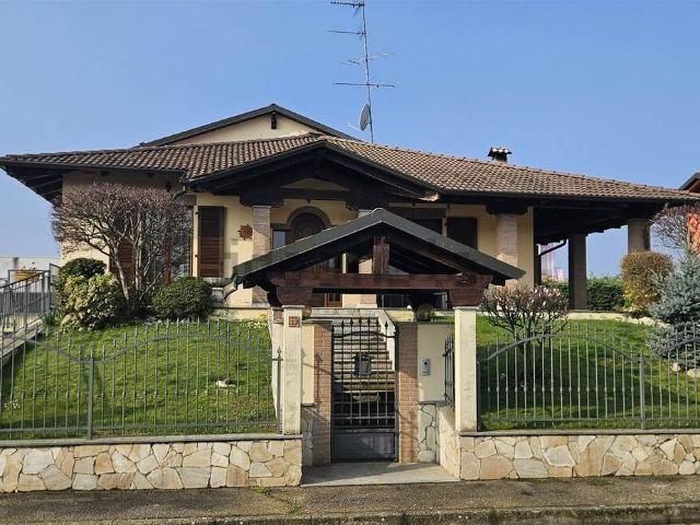 Casa in vendita a Piemonte, Vercelli