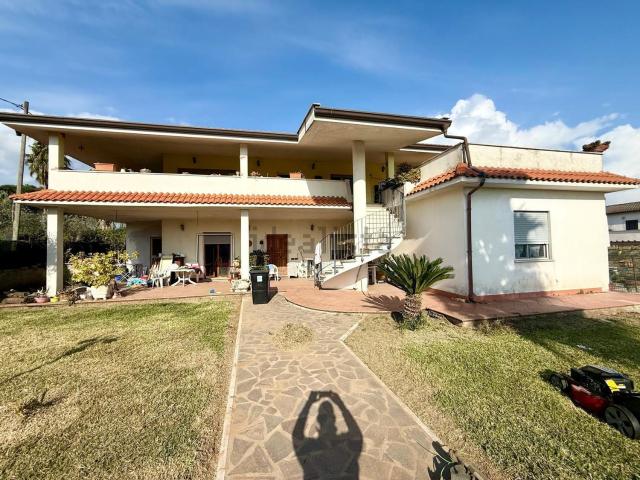 Casa in vendita a Tre Cancelli, Roma Capitale
