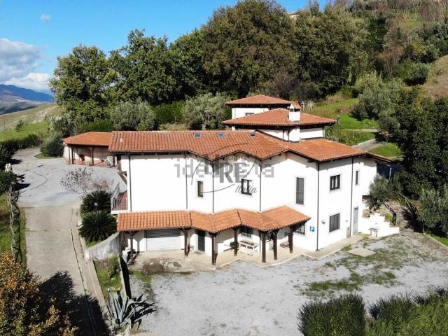 Casa in vendita a Calabria, Cosenza