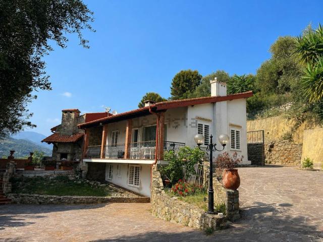 Casa in vendita a Camporosso, Liguria