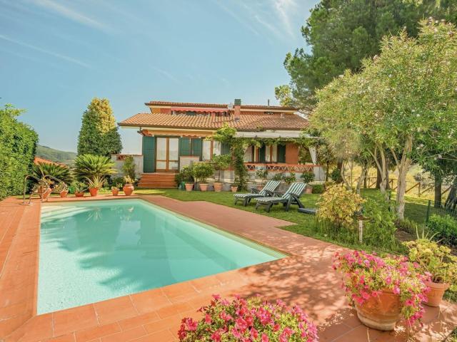Casa in vendita a Massarosa, Toscana