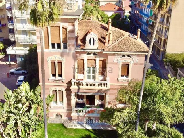 Casa in vendita a Taggia, Arma Di Taggia