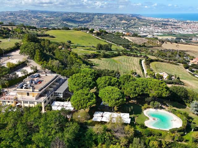 Casa in vendita a Unione dei Comuni della Val Vibrata, Colonnella