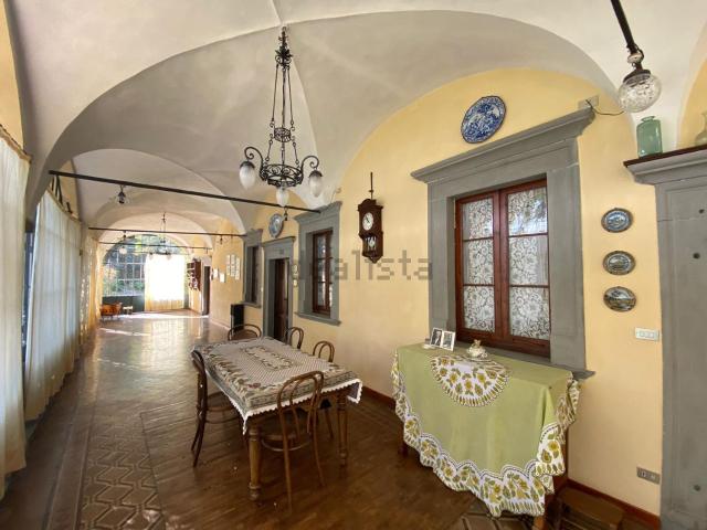 Casa in vendita a Tavernola Bergamasca, Lombardia