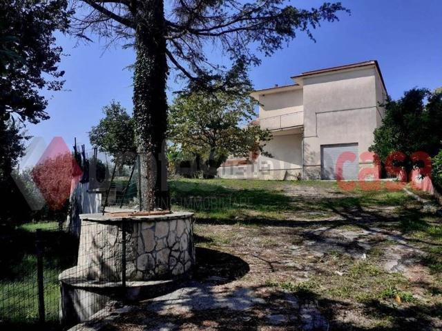 Casa in vendita a Cervaro, Lazio