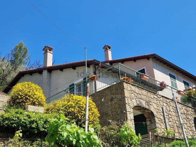 Casa in vendita a Apricale, Liguria