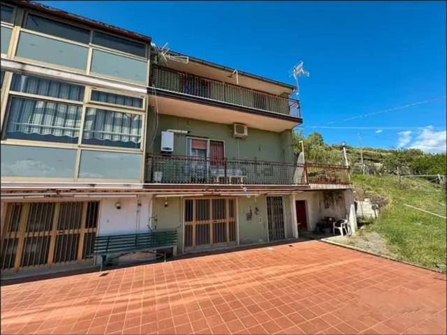 Casa in vendita a Calabria, Cosenza
